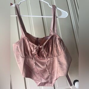 Rose colored top with zip up back